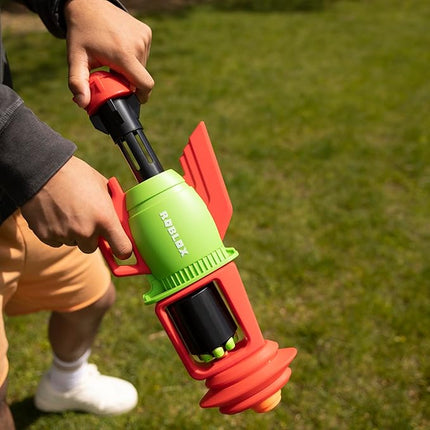 Nerf Roblox Build A Boat for Treasure: Spacelock Ray Blaster, Includes Code to Redeem Exclusive Virtual Item, 8 Elite Darts