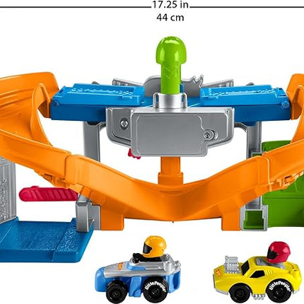 Fisher-Price Little People Hot Wheels Toddler Toy Race and Go Track Set with Lights Sounds & 2 Cars for Pretend Play Kids Ages 18+ Months