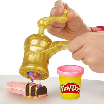 Hasbro E9437 Play-Doh Collection Gold Star Baker Playset, Multi
