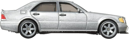 Hot Wheels Cars, Premium Fast & Furious 1:64 Scale Die-Cast Car for Collectors Inspired by Fast & Furious Movie Franchise