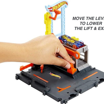 Hot Wheels City Toy Car Track Set Downtown Repair Station Playset with 1:64 Scale Vehicle, Working Lift & Launcher