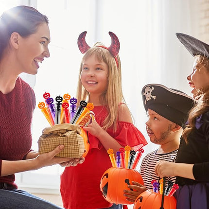 80PCS Halloween Party Favor, Bubble Wands for Kids, Trick or Treat Toys, Goodies Bag Fillers, Pinata Fillers, Mini Bubble Wands for Party