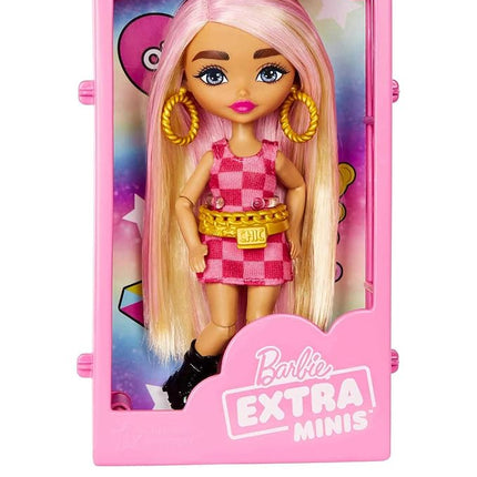 Barbie Extra Minis Doll & Fashion Playset with 15+ Pieces, Boutique with Small Doll, Clothes & Accessories Including Gummy Bear Keychain