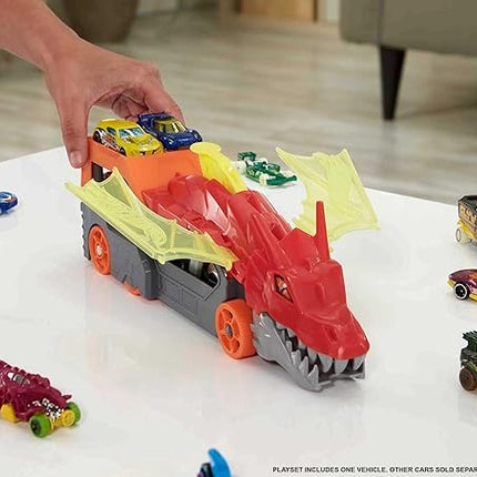 Hot Wheels City Toy Car Track Set, Dragon Launch Transporter & 1:64 Scale Car, Launch Vehicles from Creature's Mouth, Stores up to 5 Vehicles