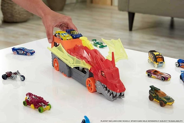 Hot Wheels City Toy Car Track Set, Dragon Launch Transporter & 1:64 Scale Car, Launch Vehicles from Creature's Mouth, Stores up to 5 Vehicles