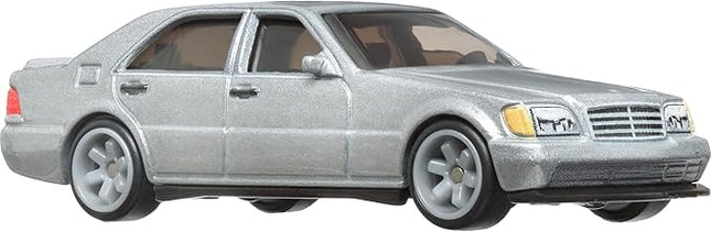 Hot Wheels Cars, Premium Fast & Furious 1:64 Scale Die-Cast Car for Collectors Inspired by Fast & Furious Movie Franchise