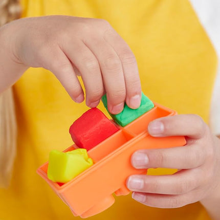 Play Doh Swirlin' Smoothies Toy Blender Playset, Play Kitchen Appliances, Kids Arts and Crafts Toys for 3 Year Old Girls and Boys and Up