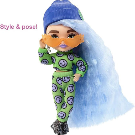 Barbie Extra Minis Doll #3 (5.5 in) Wearing Emoji-Printed 2-Piece Fashion, with Doll Stand & Accessories Including Sunglasses and Purse, Gift for Kids 3 Years Old & Up