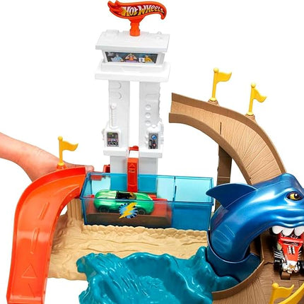 Hot Wheels Toy Car Track Set, Color Shifters Sharkport Showdown, 1:64 Scale Car with Repeat Color-Change Feature