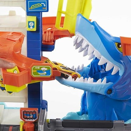Hot Wheels Attacking Shark Escape Playset