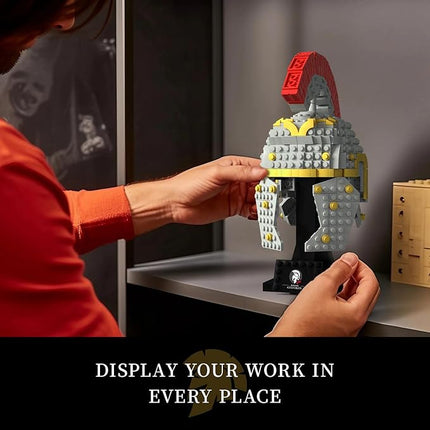 Roman Centurion Helmet Building Set, Build and Display, Collectible Roma Home Décor, Gift Idea for Classic Ancient Rome Fans (596PCS)