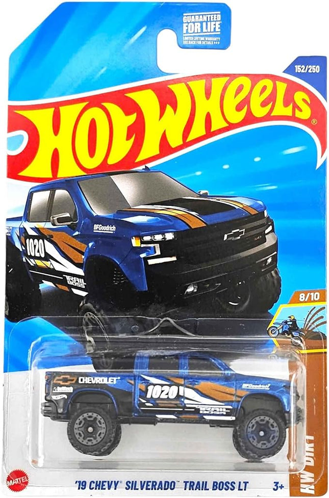 Hot Wheels '19 Chevy Silverado Trail Boss LT [Blue], HW Dirt 8/10, 152/250, 1:64 Scale Diecast Car