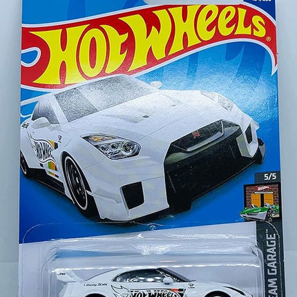Hot Wheels 2022 - LB-Silhouette Works GT Nissan 35GT-RR Ver.2 - White - HW Dream Garage 5/5 - 154/250
