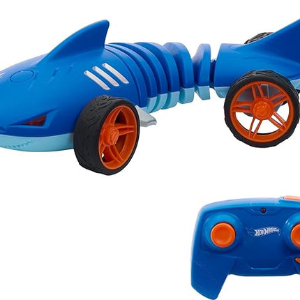 Hot Wheels RC 1:15 Scale Shark Speeder, Remote-Control Vehicle That Bends, Turns & Slides Like a Mutant Machine, Features Lights & Sounds