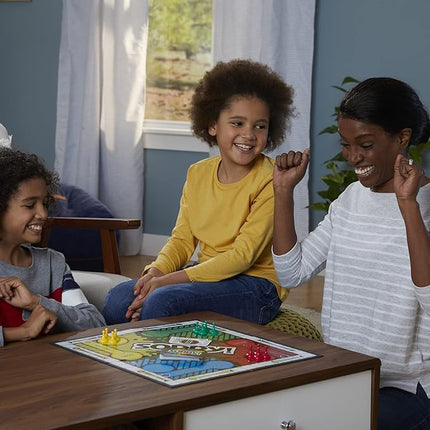 Hasbro Gaming Sorry! Kids Board Game, Family Board Games for Kids and Adults, 2 to 4 Players, Family Games, Kids Games, Ages 6 and Up
