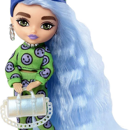 Barbie Extra Minis Doll #3 (5.5 in) Wearing Emoji-Printed 2-Piece Fashion, with Doll Stand & Accessories Including Sunglasses and Purse, Gift for Kids 3 Years Old & Up