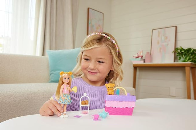 Barbie Family & Friends Club Chelsea Pop-Up Tea Party Playset with Blonde Small Doll, Transforming Picnic Basket & 10+ Accessories