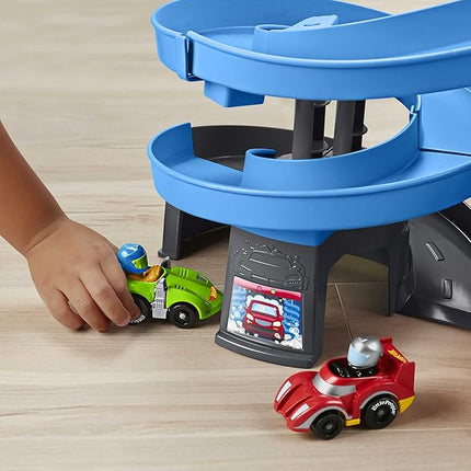 Fisher-Price Little People Toddler Toy Hot Wheels Racing Loops Tower Race Track with Stunt Ramp & Sounds for Pretend Play Ages 18+ Months (Amazon Exclusive)