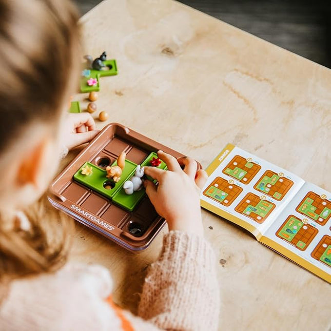 SmartGames Squirrels Go Nuts Sliding Logic Travel Puzzle Game with 60 Challenges for Kids Ages 6+