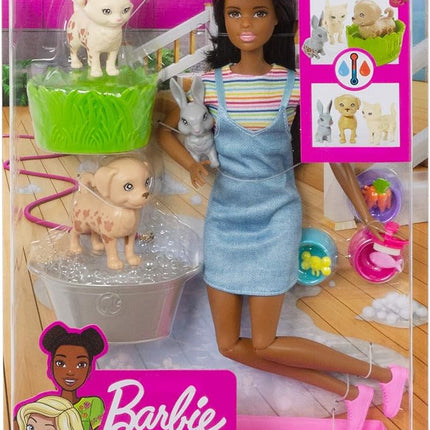 Barbie Play ‘n’ Wash Pets Playset with Brunette Doll, 3 Color-Change Animals (a Puppy, Kitten and Bunny) and 10 Pet and Grooming Accessories, Gift for 3 to 7 Year Olds