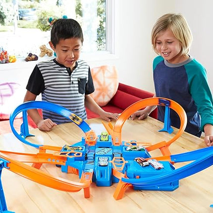 Hot Wheels Track Set with 1:64 Scale Toy Car, 4 Intersections for Crashing, Powered by a Motorized Booster, Criss-Cross Crash Track (Amazon Exclusive)