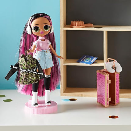 L.O.L. Surprise! OMG World Travel™ City Babe Fashion Doll with 15 Surprises Including Outfit, Travel Accessories and Reusable Playset – Great Gift for Girls Ages 4+