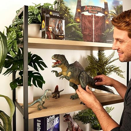 Mattel Jurassic World Dominion Hammond Collection Giganotosaurus Dinosaur Figure, 21 Articulations, Glass Eyes, Wired Tail & Posable Tongue