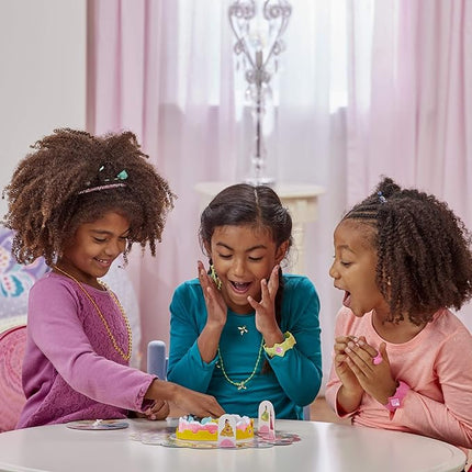 Hasbro Gaming Pretty Pretty Princess: Edition Board Game Featuring Disney Princesses, Jewelry Dress-Up Game for Kids Ages 5 and Up, for 2-4 Players (Amazon Exclusive)