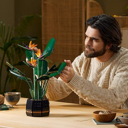 LEGO 10289 Creator Expert Bird of Paradise Building Set for Adults, Artificial Plants Flowers Deco Gift Idea
