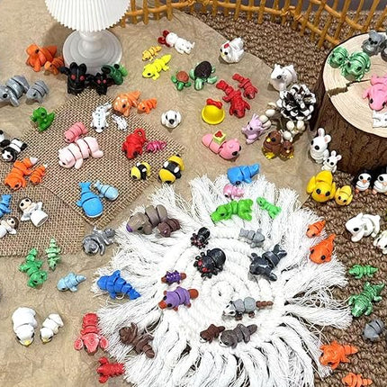 102 Pcs Mini Random 3D Printed Animal Figurines Set, Flexible Articulated Fidget Toys,Surprise 3D Printed Animals Cute Desk Decor, Party Favors, Classroom Rewards(52 Large 50 Small)