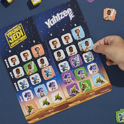 Hasbro Gaming Yahtzee Jr. Star War: Young Jedi Adventures Edition Board Game for Kids | Ages 4+ | 2-4 Players | Counting and Matching Games for Preschoolers