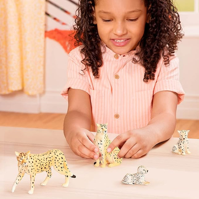 Terra by Battat – 4 Pieces Cheetah Family – 1 – 4-Inch Plastic Cheetah Figurines – Realistic Zoo Safari Animals for Kids – Educational Toy Figures – Inspires Imaginative Play – 3+ Years