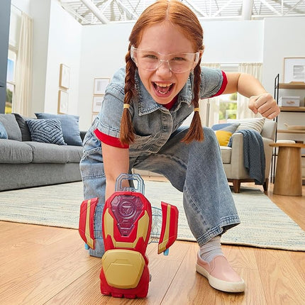 Marvel Avengers Iron Man Arc Blaster Roleplay Toy with 3 NERF Darts, Super Hero Toys for Kids Ages 5+