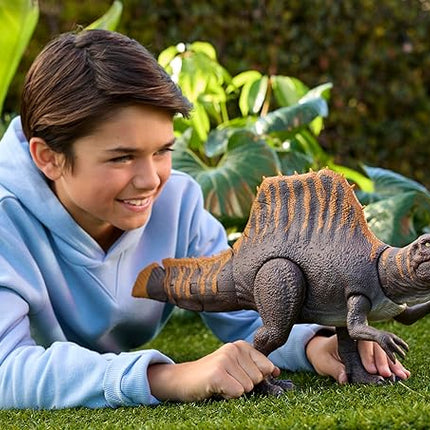 Mattel Jurassic World Rebirth Dinosaur Toy, Tail Thrasher Spinosaurus Action Figure with 2 Attack Moves, Movie-Accurate & Posable, Digital Play