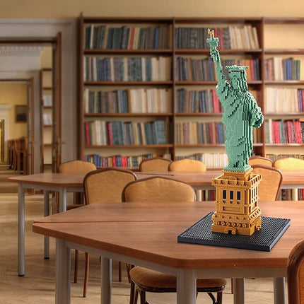 Statue of Liberty Micro Blocks Building Sets Mini Bricks Building for Adults, New York Famous Landmark Architectural Model Toys for Kids Age of 14+ 2810 PCS