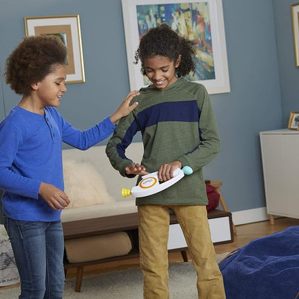 Hasbro Gaming Bop It! Electronic Game for Kids Ages 8 and up, Kids Games for 1 or More Players, Board Games for Kids, Kids Gifts