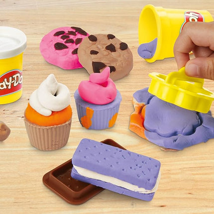 Play-Doh Little Bakery Playset, Play Kitchen Toys, Sweet Treat Set, Arts & Crafts for Kids 3+ Years