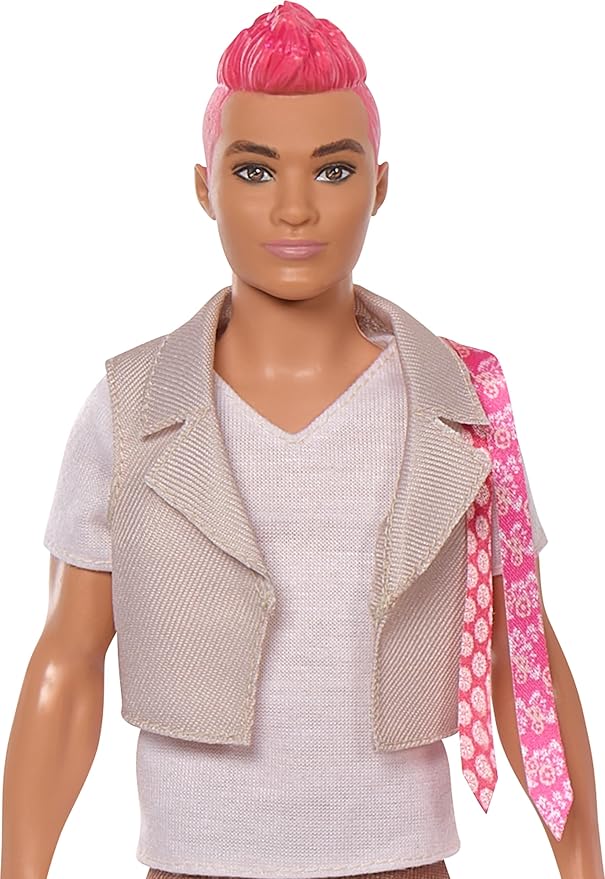 Barbie RBD Set of 5 Fashion Dolls with Roberta, Mia, Lupita, Diego & Giovanni in Removable Concert Looks, Band Collectible