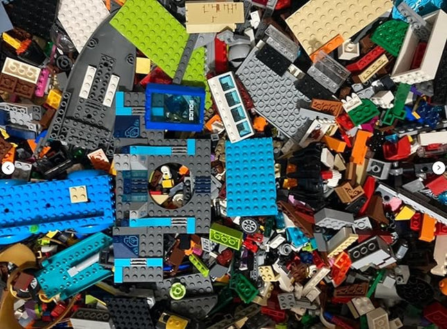 Lego 4 Pounds Bulk Lot! Random Parts, Pieces & Bricks, 500 pcs