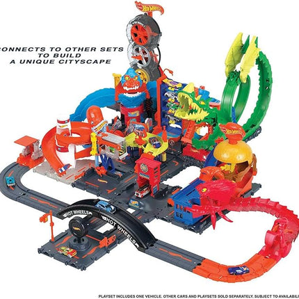 Hot Wheels City Track Pack, 10 Piece Set Includes Track Base & Various Track Pieces to Build a Cityscape, with 1 Hot Wheels Car, Connects to Other Sets, Gift for Kids 4 Years & Up