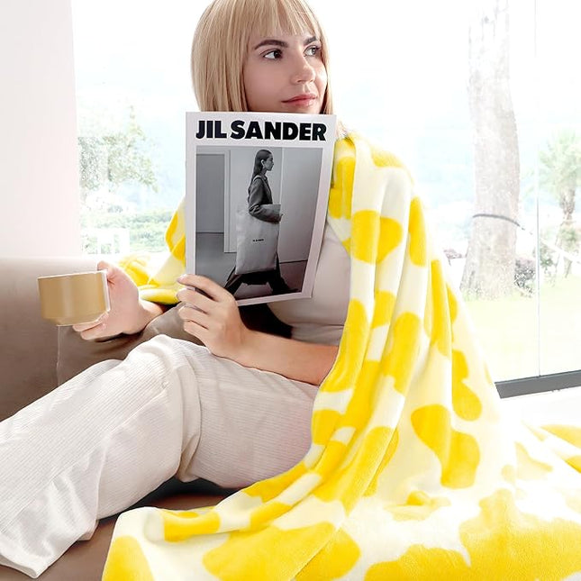 Yellow Fleece Blanket Twin Size Lightweight Fuzzy Soft Throw 60x80 Inch Light Yellow Twin Blanket for Couch Bed Sofa Camping Traveling