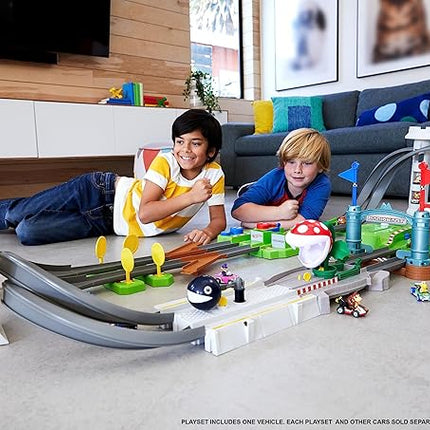 Hot Wheels Mario Kart Circuit Track Set & 2 Toy Vehicles, Racing Playset Includes Booster, Plus Mario & Yoshi Karts (Amazon Exclusive)