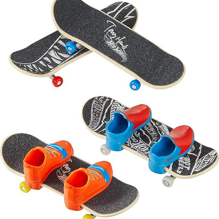 Hot Wheels Skate Tony Hawk Fingerboard & Removable Skate Shoes Multipack, 4 Fully Assembled Boards, 2 Pairs of Skate Shoes, 1 Exclusive Set (Styles May Vary)
