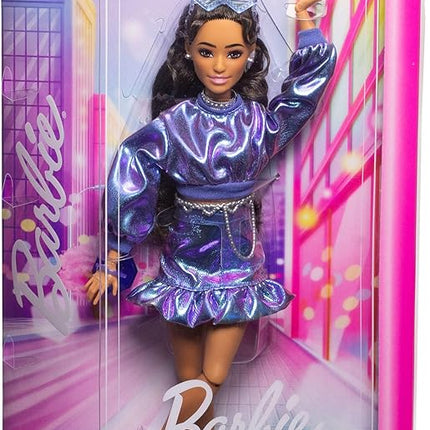 Barbie Deluxe Style Doll #7 in Metallic Blue Top and Skirt, Wavy Brown Hair, Accessories Like Silvery Jewelry, Crystal Handbag and Sunglasses