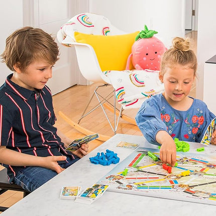 Asmodee Ticket to Ride First Journey Board Game - Fun and Easy for Young Explorers! Train Strategy Game, Family Game for Kids & Adults, Ages 6+, 2-4 Players, 15-30 Min Playtime