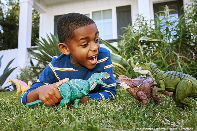 Mattel Jurassic World Wild Roar Dinosaur Action Figure, Pachyrhinosaurus with Continuing Head Strike & Sound, Posable Toy with Digital Play