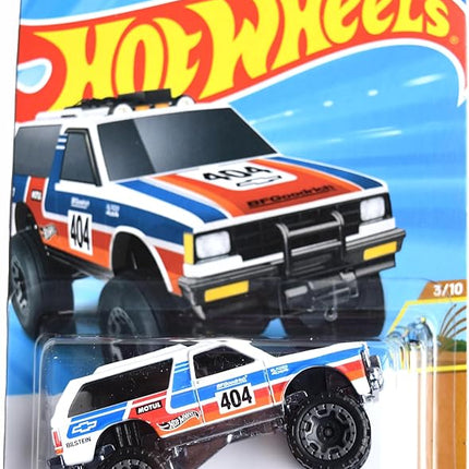 Hot Wheels Chevy Blazer 4x4, HW Dirt 3/10 [White/red/Blue] 81/250