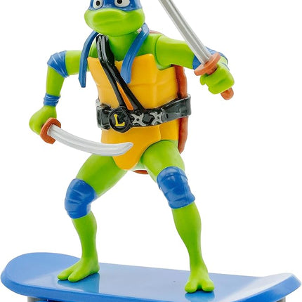 Teenage Mutant Ninja Turtles 5" Sewer Shredders Leonardo Movie Edition, Ages 3+, Pretend Play Toy Figure Playsets, Shred and Battle with TMNT Skate Toy!