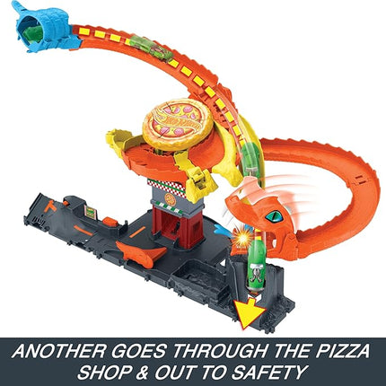 Hot Wheels City Toy Car Track Set, Pizza Slam Cobra Attack Playset, Snake Tail Spiral with Randomizer, 1 Vehicle in 1:64 Scale