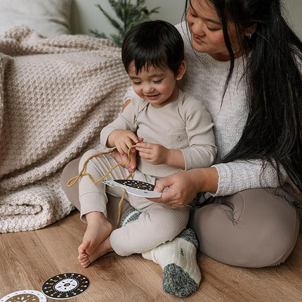 Wee Gallery Holiday Lacing Cards, Sewing Board and Travel Game for Toddlers and Preschoolers, Fine Motor Skills Toy, Montessori-Inspired Educational Kids Craft Activity for Ages 3+